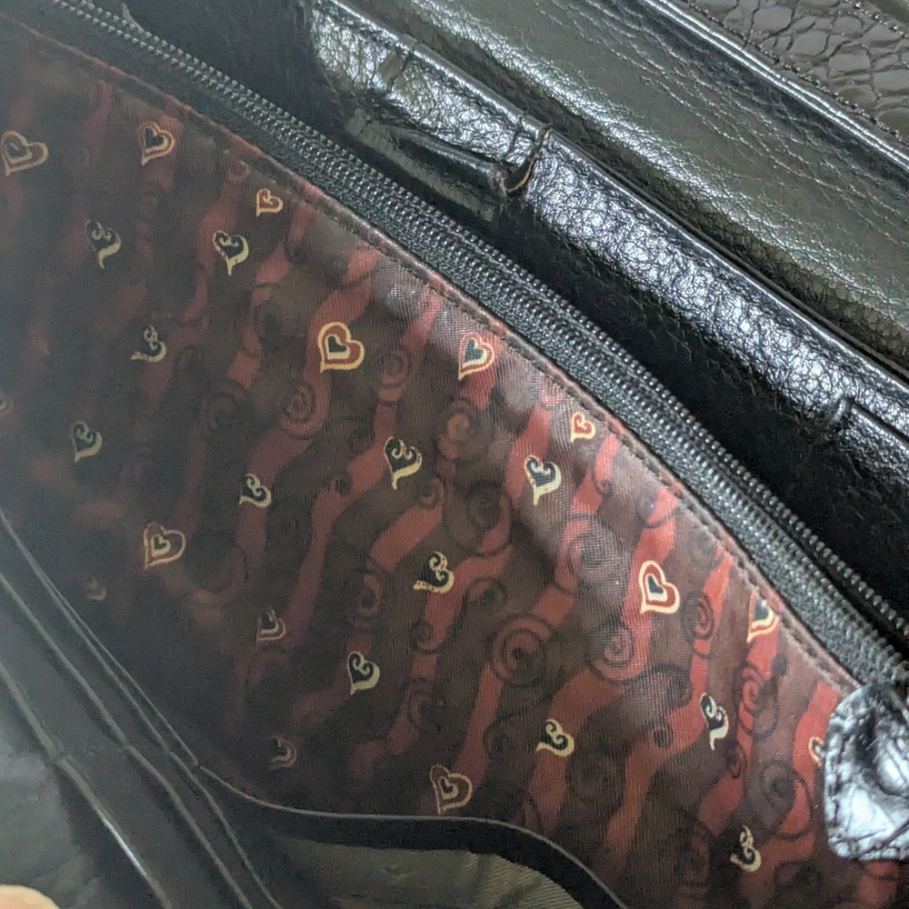 Brighton Crossbody Wallet w/ Removable Shoulder Strap Black Crocodile Texture - Picture 12 of 16